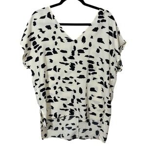 JODIFL Black and Cream White Blouse with Flutter‎ Sleeves Dalmatian